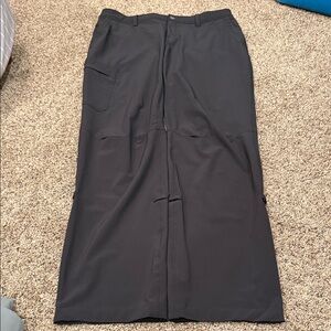 REI women’s  Black Cargo size 10
